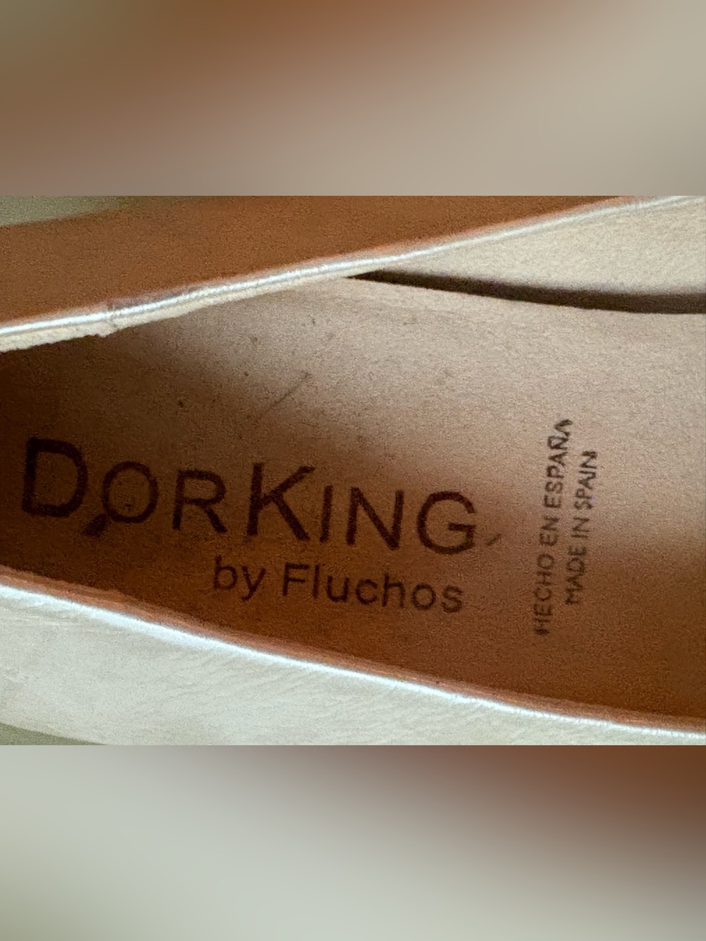 Dorking Women's Low Heel Leather Pumps Pearl sz 39 - Picture 4 of 10